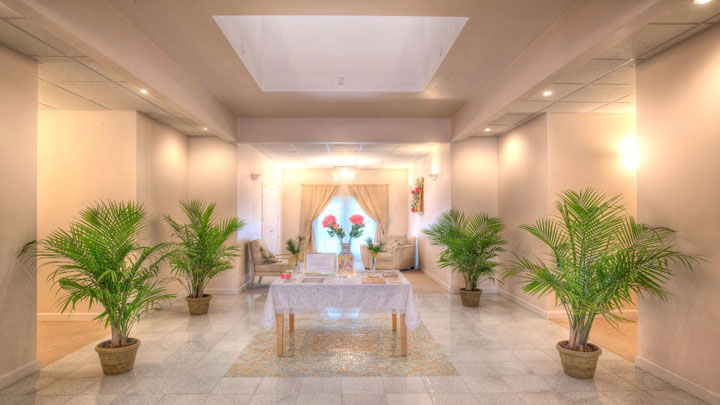 Slide13.jpg - This room in the Maharishi Peace Palace is dedicated to teaching the Model of Vedic Physiology course.