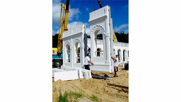 Holland10.jpg - The beautifully arched windows, shown here as part of the panels that Dr Gelderloos refers to, will give the building a stunning facade, and will also allow the Health Centre to be constructed more quickly.