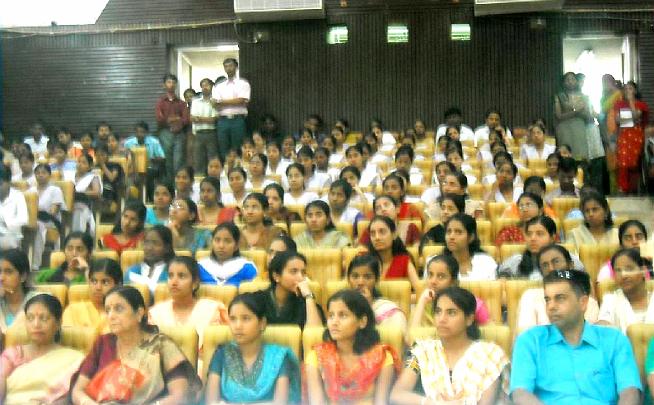33.jpg - A packed audience during the presentation on Consciousness-Based Education, which included a brainwave mapping demonstration at the City School of Medicine in Bhopal, India.