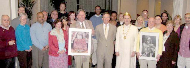 24Toronto.jpg - Toronto, Ontario: Dr Jeff Dreben, National Director of Trade and Commerce Drs Russ Guest, Judy Keen,and David Shaw were inspired to expand Consciousness-Based Education through local schools after in inspiring presentation of global news on the subject.