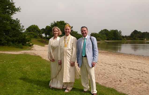 FM11.jpg - 7 May 2009RaJa Michael Dillbeck Raja of Invincible France and Mother of the Domain Dr Susie Dillbeck, and Dr Dominique Lemoine National Director of France.