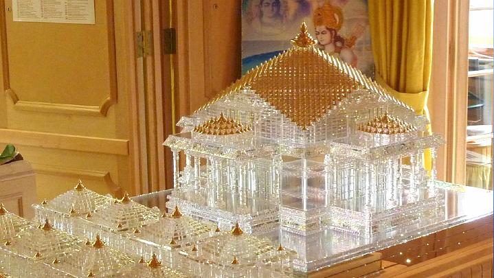 Slide09.jpg - Crystal model of the Maharishi Samadhi Smarak, a memorial of Total Knowledge, which is on display in MERU, Netherlands.