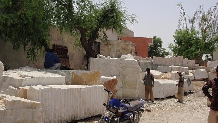 Slide16.jpg - Bulk quantities of white Makrana marble for floor, pillars, and ceiling.
