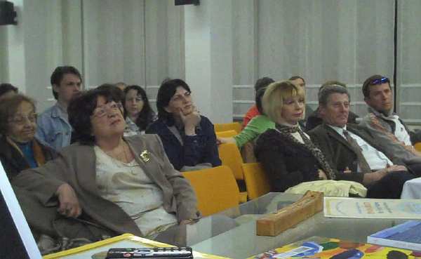 11-2507100480.jpg