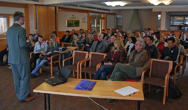46-DSC_3462.jpg - The course participants expressed their desire to dive more deeply into all aspects of Maharishi?s Total Knowledge. This inspired the idea to establish an academy where practitioners could come one evening a week, and one weekend a month, to study Maharishi Ayur Ved.