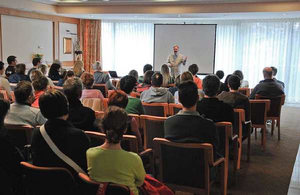 47-DSC_3479.jpg - Courses in Maharishi Ayur-Veda will be coordinated with Maharishi University of Vedic Medicine in Switzerland.