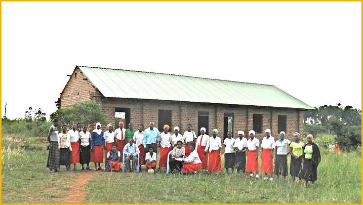 04_Uganda-1.jpg - Students at the Maharishi Secondary School in Uganda continuously demonstrate top academic performance and model behaviour, even though the school is not selective in accepting students.
