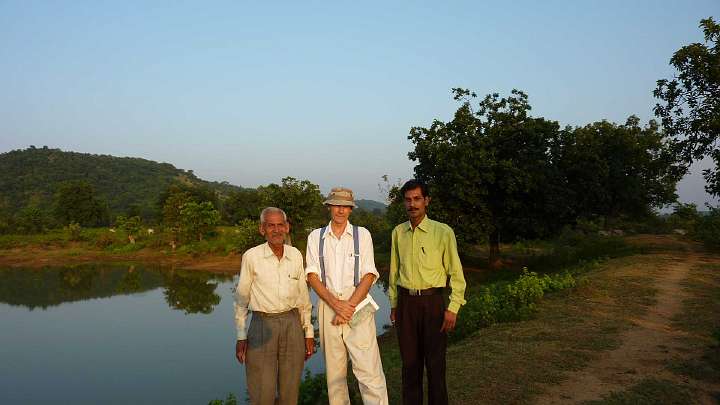 009.jpg - Dr Swan's initial tour of the Brahsmasthan encompased many areas and lasted until late afternoon.