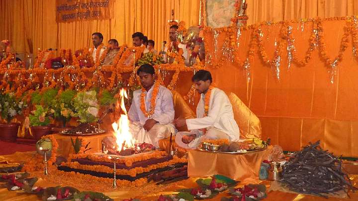 046.jpg - The fire Havan (ceremony) signifies the bringing of light or enlightenment and triumph of all positive influences.