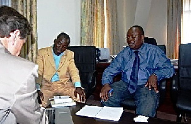 13-Youth-agency-f.jpg - The Director General for the government Institute for Training and Integration of Young People, a practitioner of the Transcendental Meditation Programme, exploring the possibilities of a programme for unemployed youth.