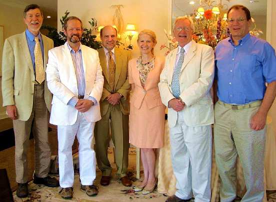 005-Albert-at-IA-'10.jpg - Dr Albert Baruh, on a visit to The Raj Ayurveda Health Spa in Iowa, US was hosted by Raja Badgett, and Purusha John Flodstrum. Participating in the Invincible America Assembly and viewing the Fairfield community was ?a real Taste of Utopia,? he said.