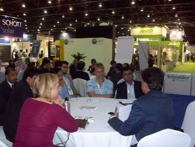 Round-table-discussion.jpg - 22 January 2010Round table discussions with Dr Staish Kumar proved highly effective in connecting with the participants and answering all questions. The warm environment put conference members at ease and comfortable providing contact information for learning more.