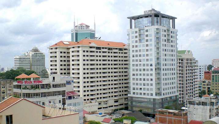 VN-(08).jpg - International companies are building office towers and even major couture houses have opened stores. Dr Bevan Morris commented that he felt that, for the whole region, the concept of war was fading from the awareness of the population.