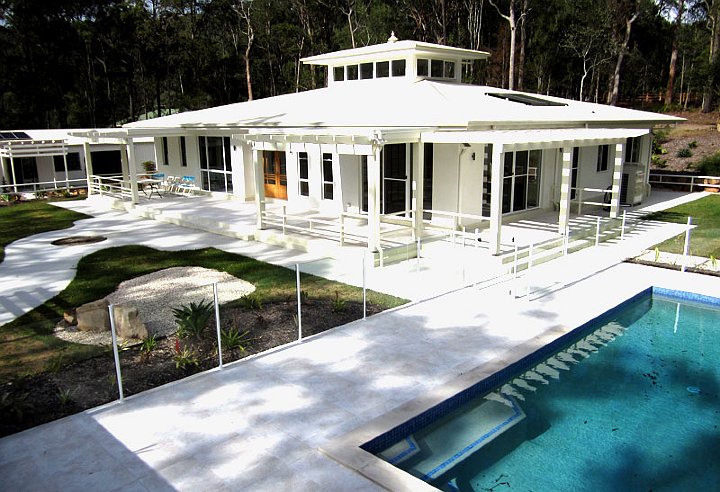 avastu1.jpg - After moving into their new home the owners commented that building a Maharishi Vastu house requires attention and commitment, but the reward is beyond description.