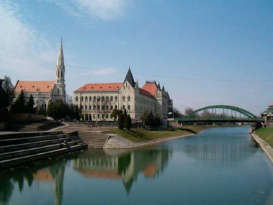 06-ZrenjaninBegej.jpg - Zrenjaninin in North Serbia became a city where one per cent of the population learned Transcendental Meditation. As a result, during the war the city was protected from any violence. Raja Felix travelled to several cities in region of Serbia to give lectures.