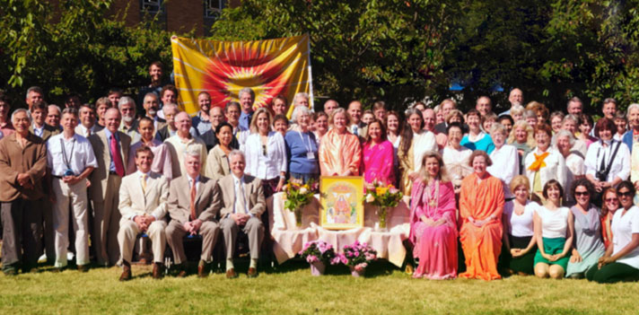 01.jpg - 11 July 2012Canadian practitioners of Transcendental Meditation joined together in the Western Canada World Peace Assembly to celebrate the 50th anniversary of the establishment of the Transcendental Meditation programme in Canada.