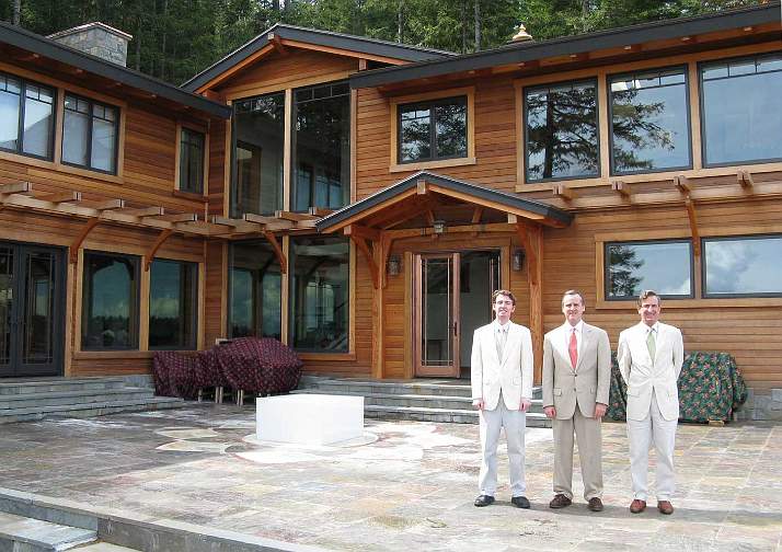 010Raja-Paul-visits.jpg - Dr Paul Potter, a Canadian administrator for the Transcendental Meditation Programme (centre), visits with Maharishi University of Management Professor Dr Ashley Deans and his son Aubrey in the front patio area of a Maharishi Vastu home on Salt Spring Island.