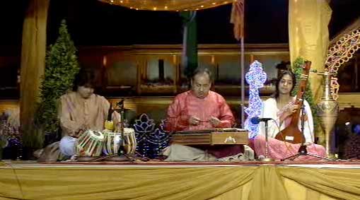 Picture-2.jpg - Nandkishor Muley (centre) playing the Santoor, Satish Bhatacharya (left) on Tabla, and Deepti Panicker (right) playing the Tanpura.