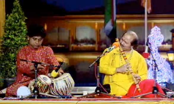 Picture-3.jpg - Ronu Majumdar (right), a master of the bansuri flute performs with Abhijit Banerjee on tabla. The New York Times noted ?Mr Majumdar draws deep, melting tones from the bansuri in the meditative preludes to the ragas, as if dreaming the melodies, and when the tempo picks up and the drums join in, his phrases still hover with an otherworldly tenderness.?