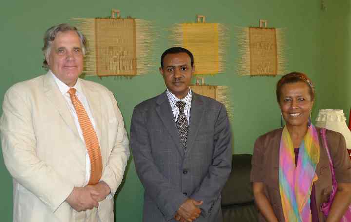 Ethiopia-035.jpg - Dr Morris and Kibre Dawit met with Ethiopia?s Minister of Agriculture who wants to make Ethiopia totally organic and is interested in collaborating with MUM's Sustainability Institute.