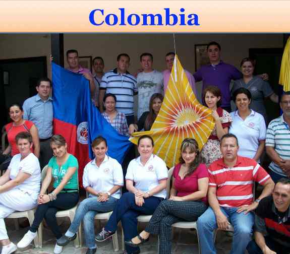 Columbia1.jpg - Colombia: In Bucaramanga, the faculty and staff of the Hogares Claret Centres of Father Mejia celebrated Victory Day .