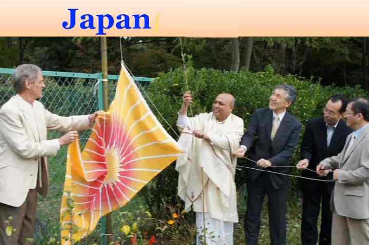 Japan.jpg - Japan: National Directors of the Global Country of World Peace raised the Flag of Invincibility along with a Vedic Expert.