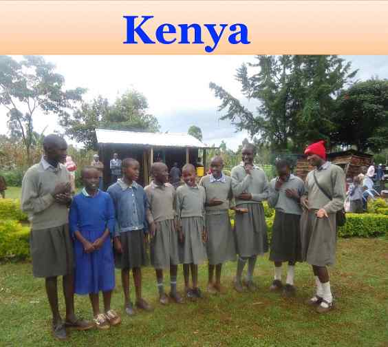 Kenya4.jpg - Kenya: Victory Day is celebrated by students who enjoy the benefits of Transcendental Meditation.