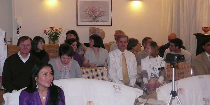 14.jpg - The tour members remarked on the delighted response of participants from their sessions. The enlivenment of their experiences and commitment to partaking in Maharishi?s programmes was strengthened through the three-part discussion of experiences in the mind, body, and behaviour from the practice of Transcendental Meditation viewed in the light of scientific research and Vedic Literature.