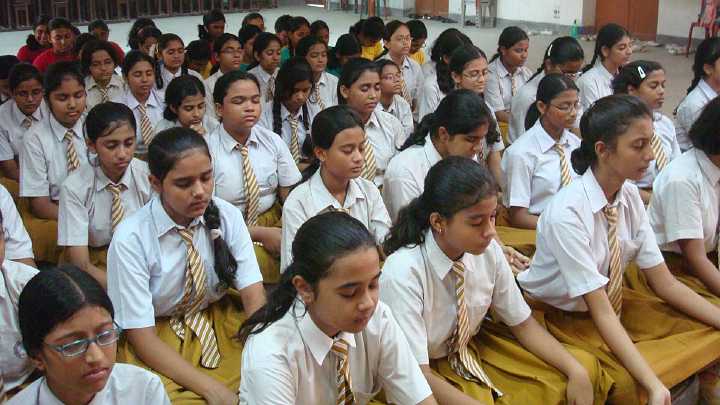 02_India_15.jpg - The Consciousness-Based Educational Teachers and Students practice TM and TM-Sidhi Programme daily in a group in the School.