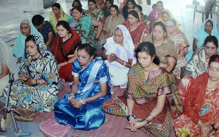 India_05.jpg - 3 July 2012 reportLadies enjoy regular group meditations in many locations like Maharishi Nagar (pictured) near Dehli, and Jabalpur, where the Sahasra Shirsha Matri Mandal project was first started in 2009. Transcendental Meditation is practised by 2,500 ladies in Maharishi Nagar and 4,200 in Jabalpur. Several hundred ladies in these cities have learned Yogic Flying.