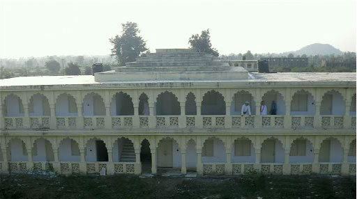 guest-house.jpg - The beautiful guest house in Bhopal, India, next to Dr Girish Varma?s residence.