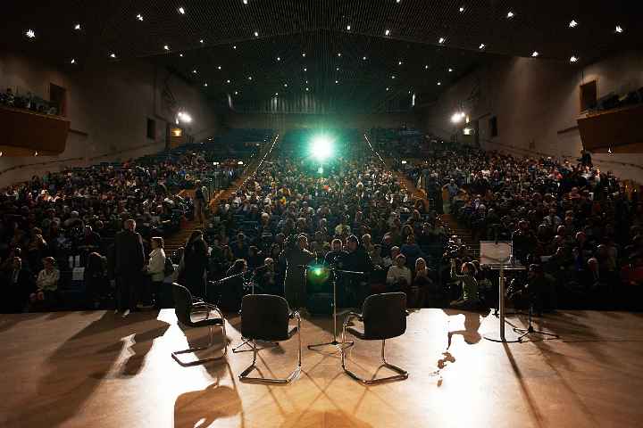 15ConferenceHall.jpg - The audience of the Stress-Free Schools conference in Milan, Italy.