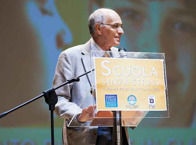 7RobertoBaitelli.jpg - Roberto Baitelli, a dynamic teacher of Transcendental Meditation in Italy introduced speakers at the conference on Consciousness-Based Education in Milan.