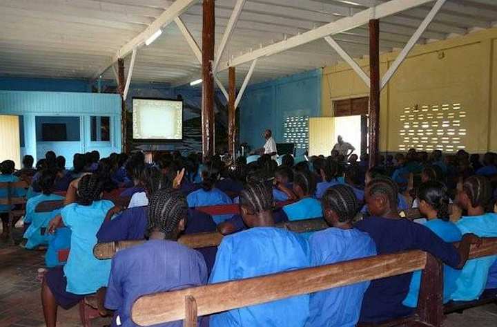 11-Guyana.jpg - Presentation to young people in Guyana on the benefits of Maharishi's programmes in all areas of society.
