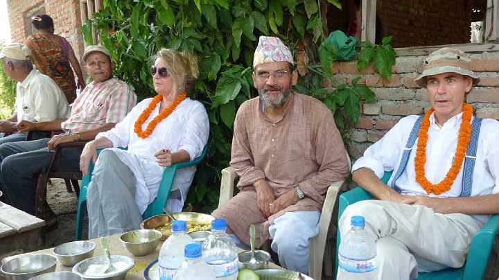 39.jpg - A prominent farmer in Janakpur, and leader in the Movement, invited the group of experts in Maharishi Vedic Organic Agriculture to visit his land. The gentleman (centre) learnt to meditate from Maharishi in the 80s when Maharishi came to Nepal.
