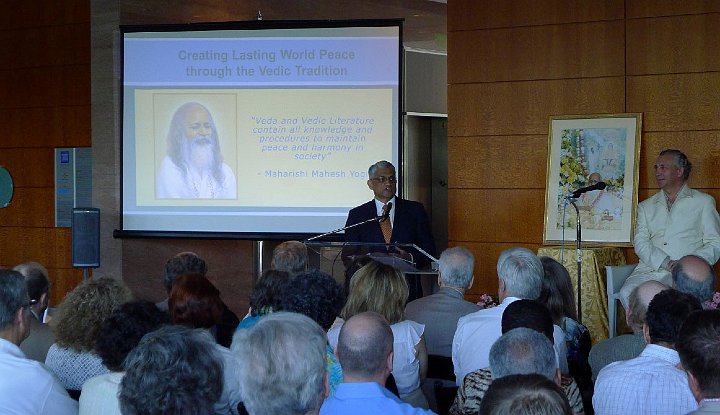 P1040819.jpg - Dr Ramani Ayer (left) delivered an inspiring talk to the audience in Washington DC on the topic of creating lasting world peace by awakening coherence in collective consciousness through the knowledge and technologies Maharishi Mahesh Yogi brought to light from the Vedic Tradition.