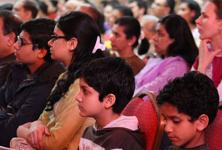 T15.jpg - Dr Nader?s talks generated tremendous interest from Indo-Canadian youth, particularly as the talks seemed to represent a reawakening of their own Vedic heritage.