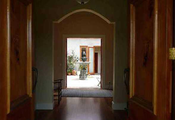 19-Courtyard-home.jpg - Special designs in Sthapatya Veda were used here that situate what is almost four homes around a central courtyard.