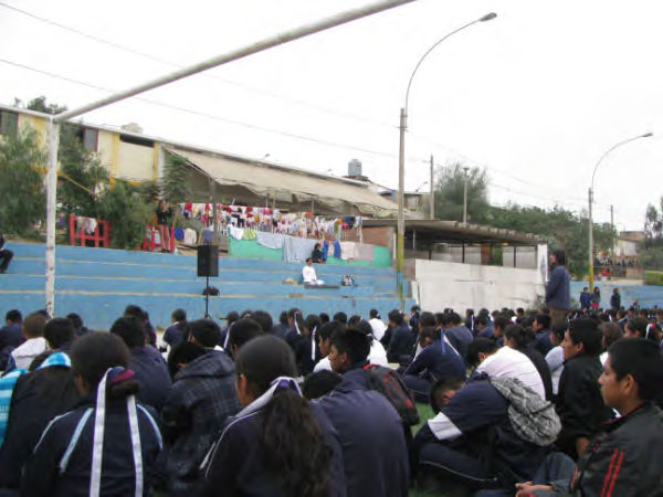 Peru_06.jpg - Comunidad de Ninos students listen in a orderly manner to a teacher of Transcendental Meditation.