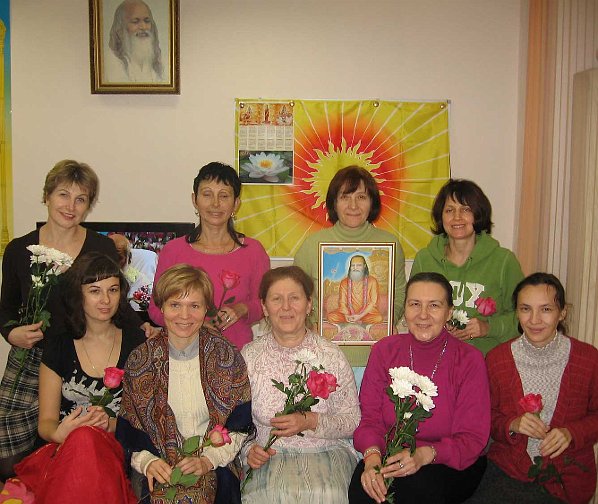 23_russia.jpg - 15 November 2013The National Director of the Global Mother Divine Organization in Russia regularly conducts courses for women? both in the Maharishi Invincibility Centre, and during Russian World Peace Assemblies.