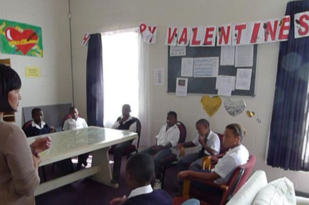 CapeTown04.jpg - Daily the principal met with the students in the lounge at school where they practise Transcendental Meditation together.