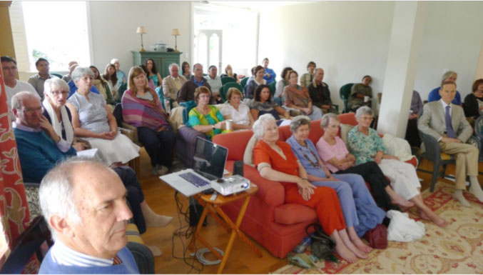 durban00.jpg - In Durban, Dr Morris gave a second five-hour seminar to a group of practitioners of Transcendental Meditation. The seminar included, as before, inspiring lectures, a full lunch and discussion time.