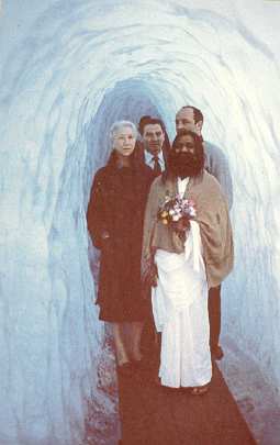 1-M-CH-3.jpg - 4 August 2010Maharishi visited the Rhone Glacier in Switzerland with Mrs Marjorie Gill and other supporters.