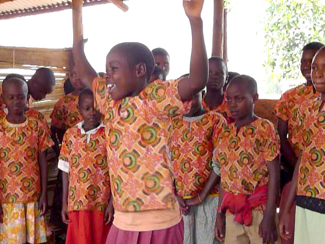 Uganda-GGn-(35).jpg - The students performed song and dance as a welcome and in gratitude for the gift of Transcendental Meditation in their lives.