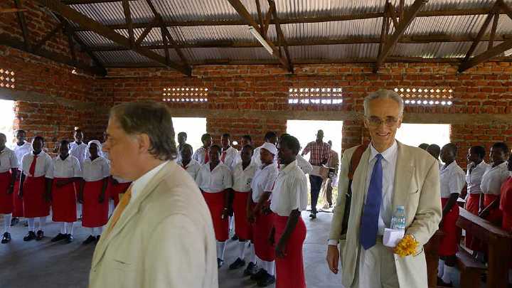 Uganda-GGn-(6).jpg - The guests were welcomed by all the students in a large lecture hall.