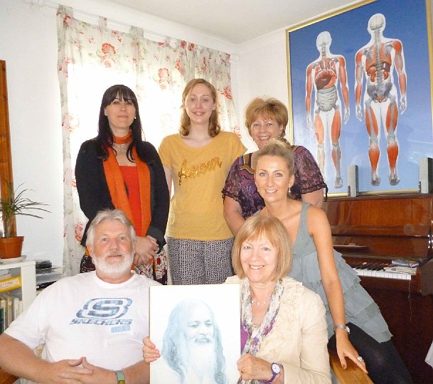 49-crs-Ind.is-Cosmic.jpg - Helen Evans, lower right, National Director of Wales completed training and certification for offering the course The Individual is Cosmic, developed by Neurophysiologist Alarik Arenander. Paricipants reported surprising results from the powerful knowledge offered in the course of how consciousness works at the finer levels of the physiology?they cited long term health issues clearing up and lasting psychological benefits.