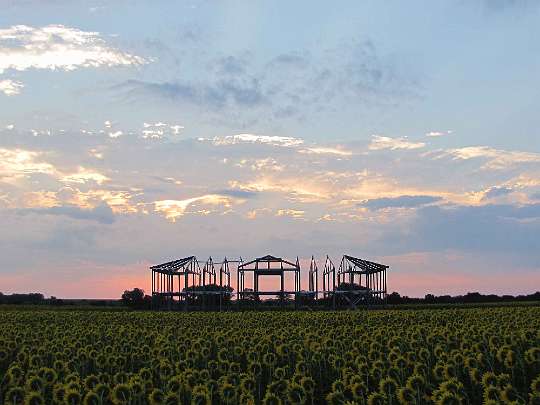 8-27_2.jpg - The land in the Brahma-Sthan of the United States is operating as an organic farm while construction proceeds according to the principles of Maharishi Sthapatya Vedc, or Vedic Architecture.